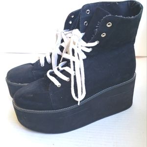 Black combat, Platform boots, size 8 goth, punk, fun, Wednesday Adams vibe